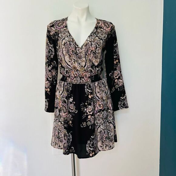 Xhilaration Paisley Long Sleeve Dress - Picture 7 of 7